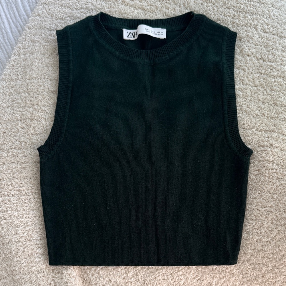 Zara Dark Green Sleeveless Crop Top